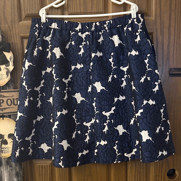 Lane Bryant Navy and White Floral Circle Skirt - Picture 6 of 6